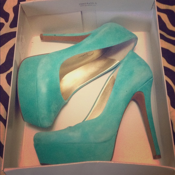 Jessica Simpson Shoes - Jessica Simpson *WALEO* Miami Green size 8 1/2